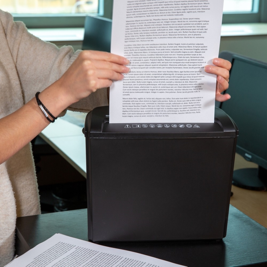 Sencor - Aktenvernichter A4 Volumen 7 l 230V schwarz