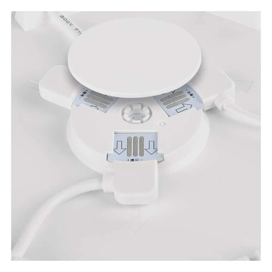SET 10x RGBIC Dimmbares Panel LED/1,9W/230V Wi-Fi Tuya