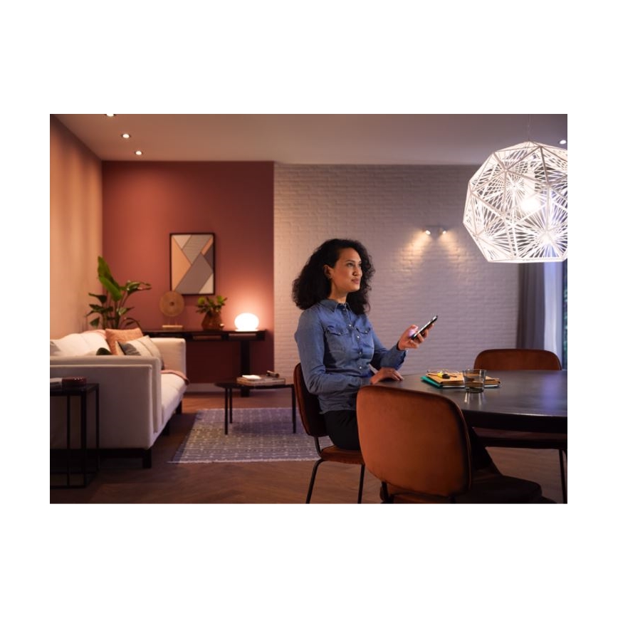 SET 4xLED Dimmbare Glühbirne Philips Hue WHITE AMBIANCE E27/6W/230V 2200-6500K