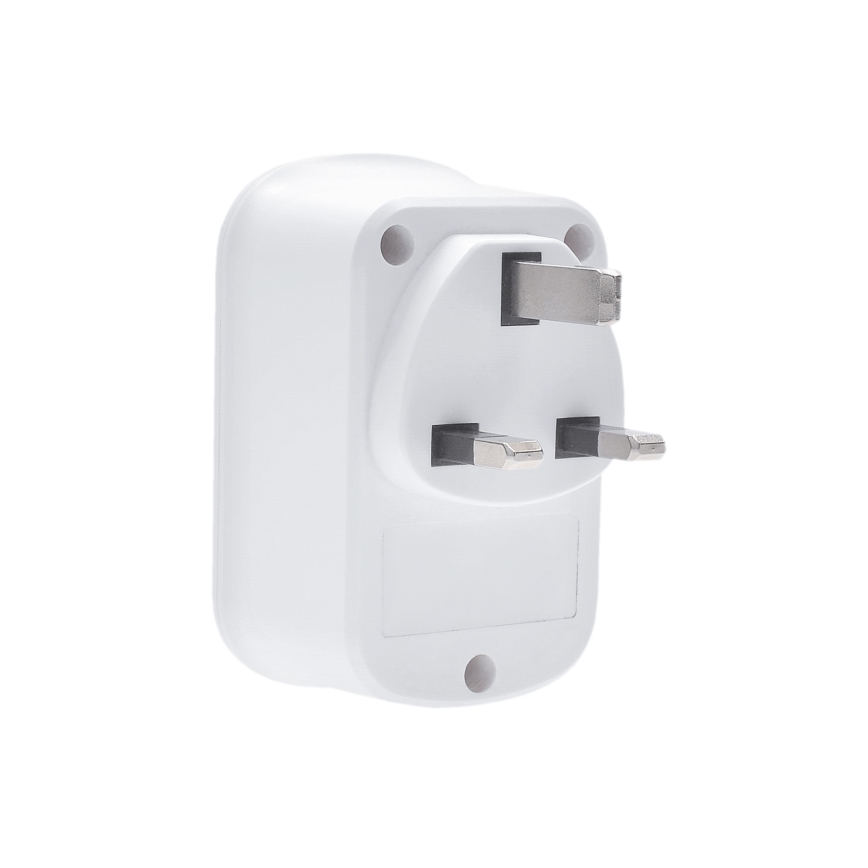 Reiseadapter für UK 230V 2x USB-A + 1x USB-C