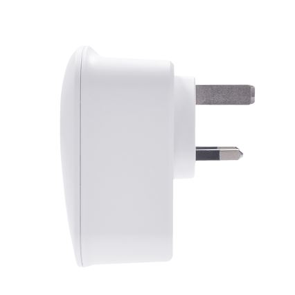 Reiseadapter für UK 230V 2x USB-A + 1x USB-C
