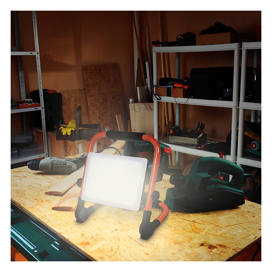 LED-Strahler mit Stativ LED/50W/230V 4000K IP65