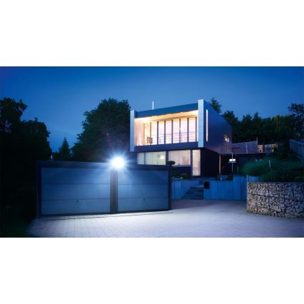 Steinel 003623 - LED Scheinwerfer mit Sensor XLEDPRO 240 1xLED/20,5W/230V schwarz