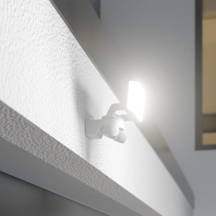 Steinel 089894 - LED-Strahler mit Sensor XLED PROTECT LED/14,3W/230V 3000K IP54 weiß