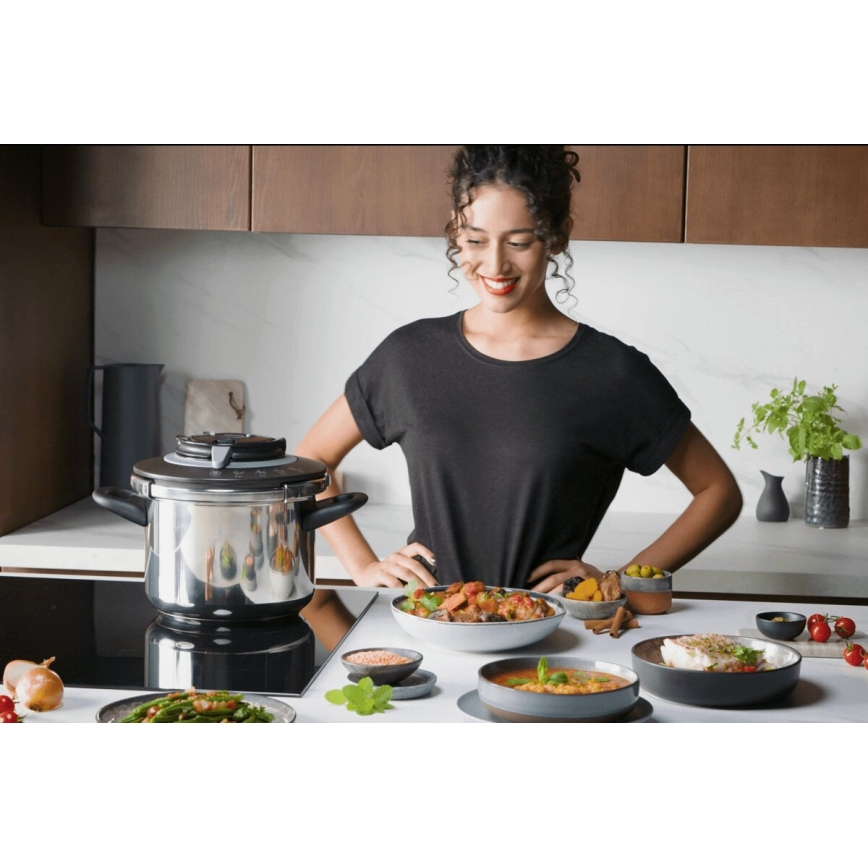 Tefal - Schnellkochtopf 8 l CLIPSO+ CHEF Edelstahl