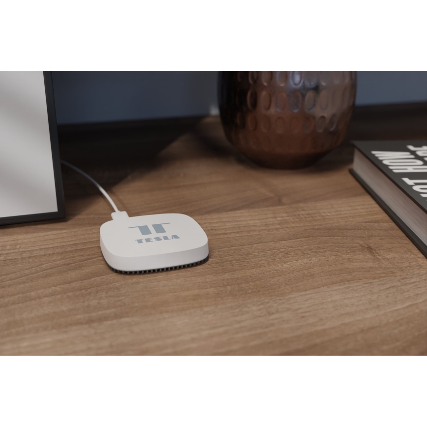 TESLA Smart - SET 3x Intelligenter kabelloser Thermostatkopf 2xAA + intelligentes Gateway Hub Zigbee Wi-Fi