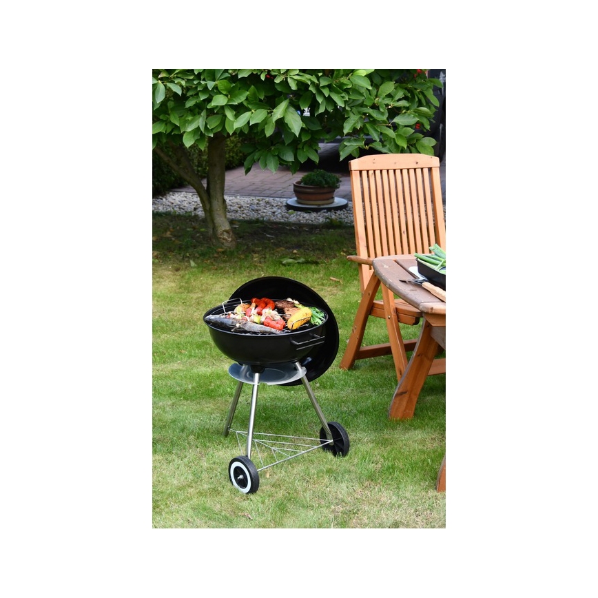 Tragbarer Holzkohlegrill schwarz