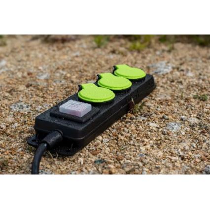 Verlängerungskabel mit Schalter, 3-fach, 3 m, IP44