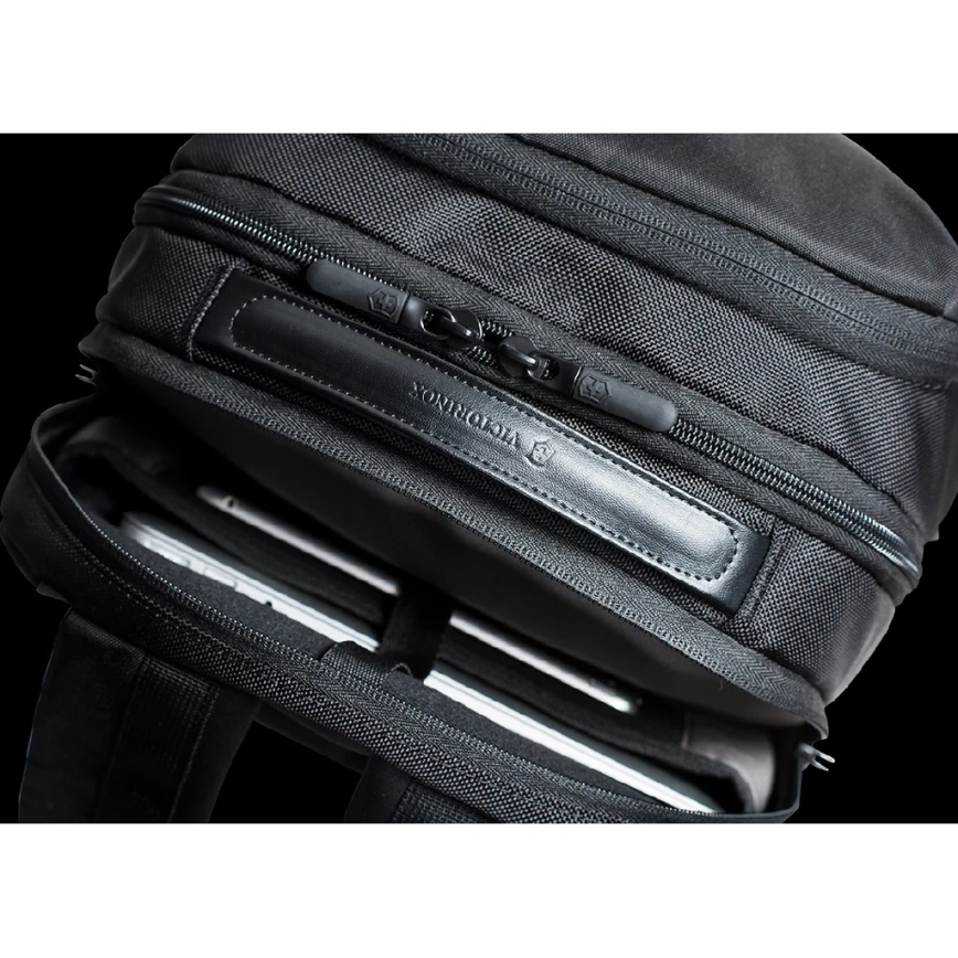 Victorinox - Altmont Professional Deluxe Laptop-Rucksack 24 l, schwarz