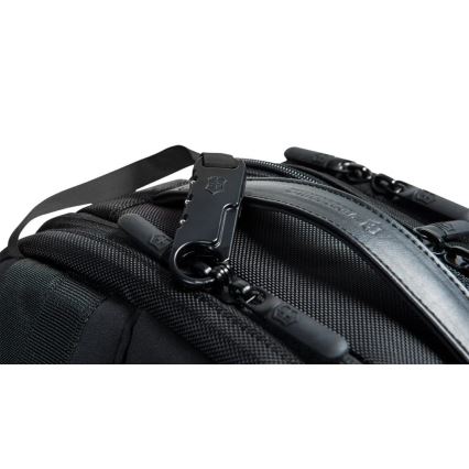Victorinox - Rucksack für 15,6 Laptop Essentials 22 l schwarz