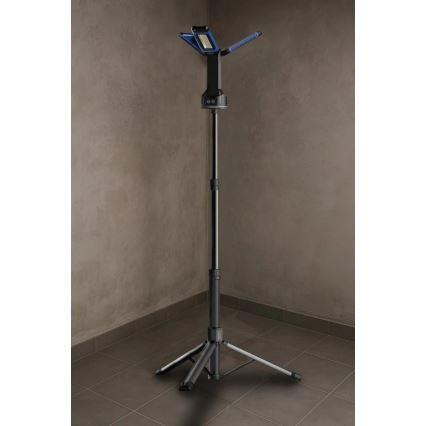 Viking - wiederaufladbarer LED-Strahler mit Stativ 3xLED/5V IPX4 4500 lm 4000 mAh